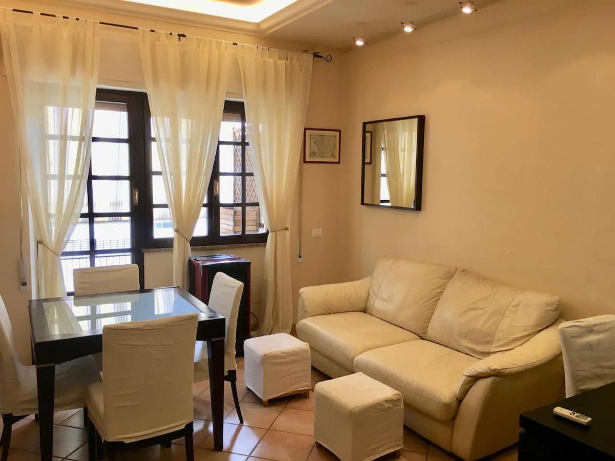Casa Delfino - Appartamento Centro Storico A Due Passi Dalla Spiaggia & Mare, Porto & Ferrovia Civitavecchia Εξωτερικό φωτογραφία