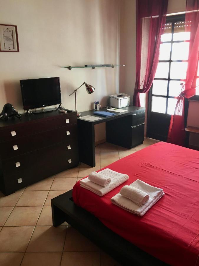 Casa Delfino - Appartamento Centro Storico A Due Passi Dalla Spiaggia & Mare, Porto & Ferrovia Civitavecchia Εξωτερικό φωτογραφία