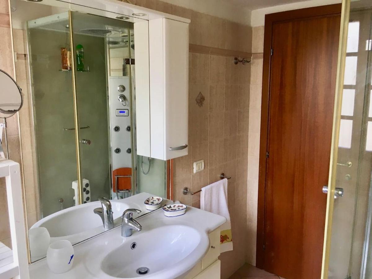 Casa Delfino - Appartamento Centro Storico A Due Passi Dalla Spiaggia & Mare, Porto & Ferrovia Civitavecchia Εξωτερικό φωτογραφία