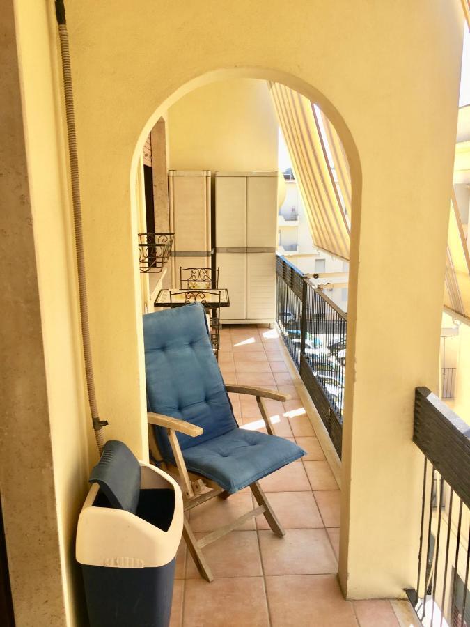 Casa Delfino - Appartamento Centro Storico A Due Passi Dalla Spiaggia & Mare, Porto & Ferrovia Civitavecchia Εξωτερικό φωτογραφία